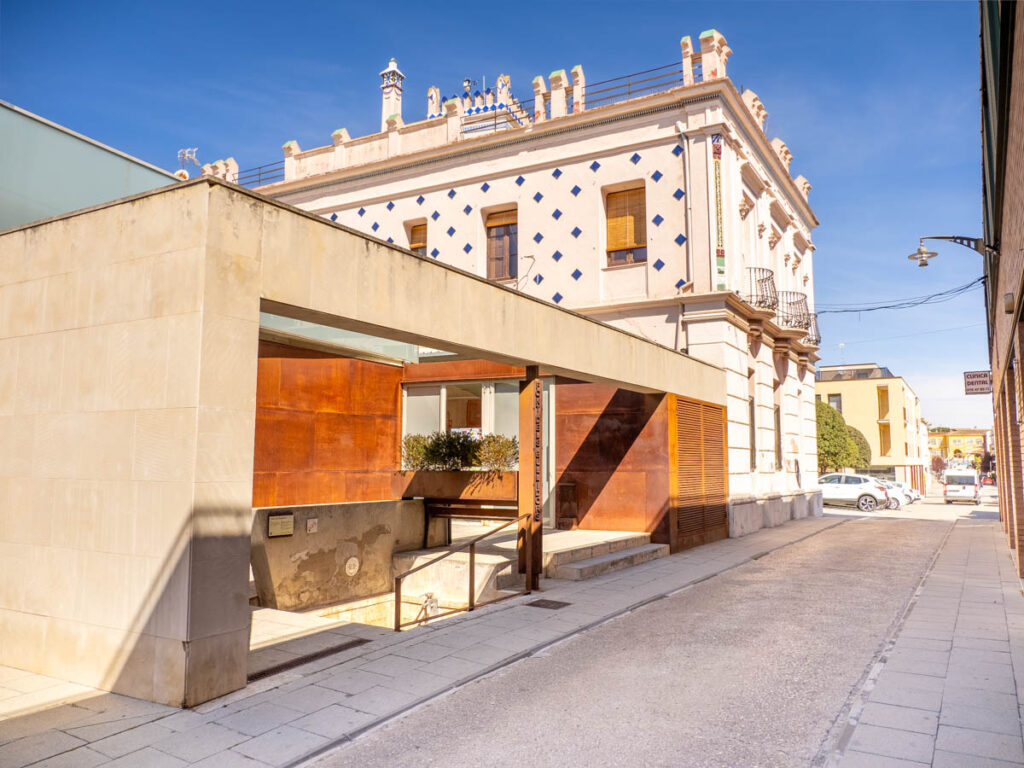 Font dels Bullidors + Casa Rosa