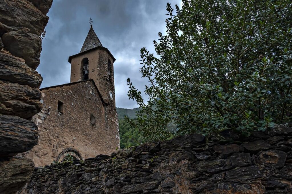 Iglesia de Sant Lliser de Alós de Isil