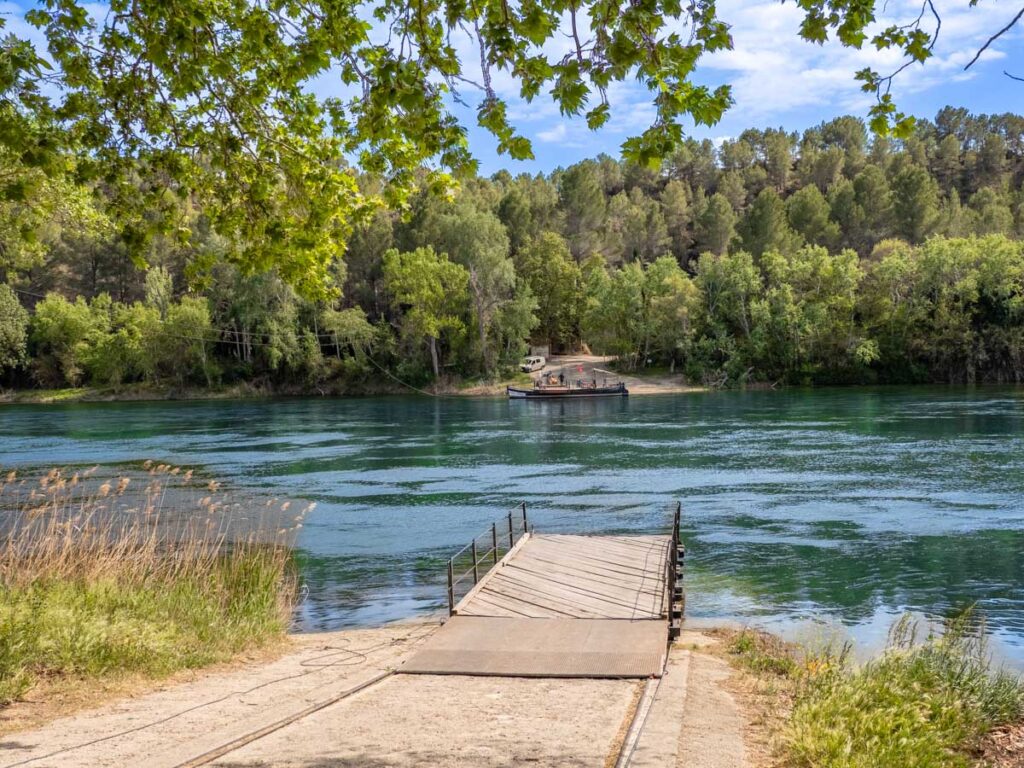 Paso de barca de Miravet