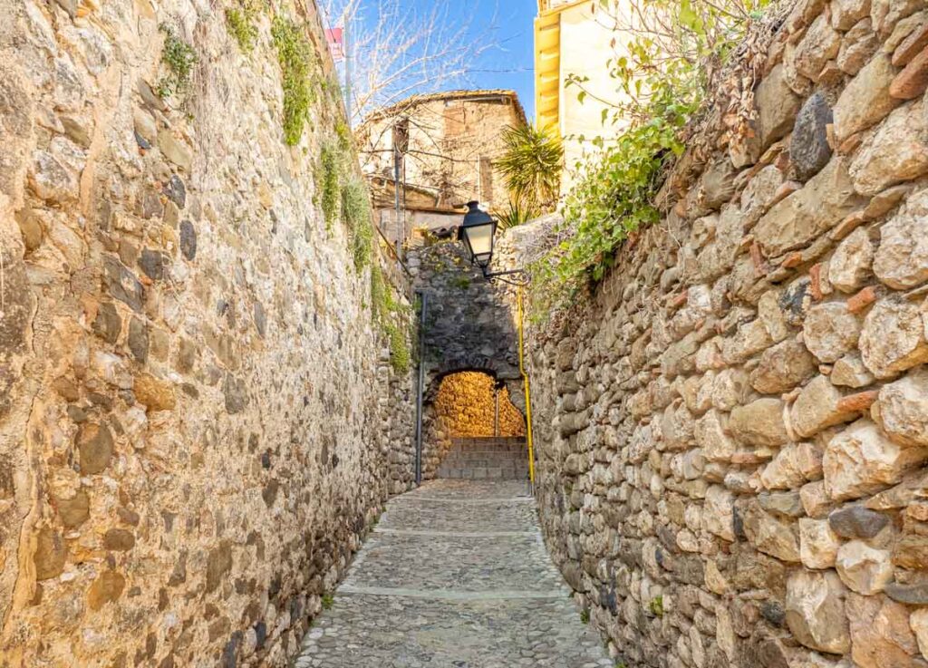 Besalú, un viatge a l’època medieval