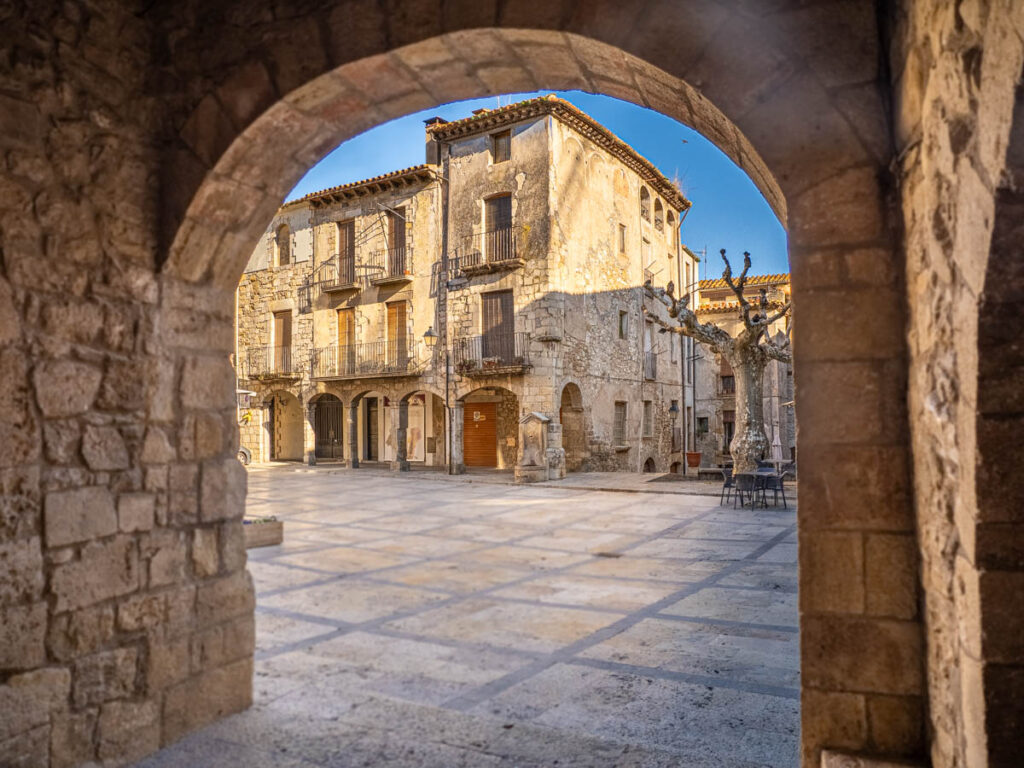 Besalú, un viatge a l’època medieval
