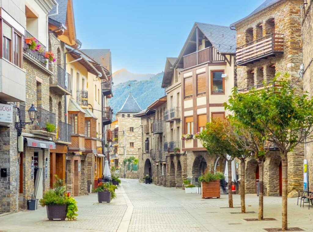 Carrer Major d'Esterri