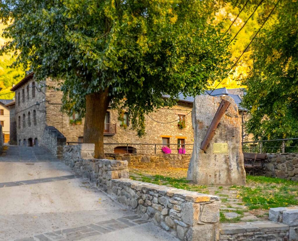 Escultura de Falla (Isil)