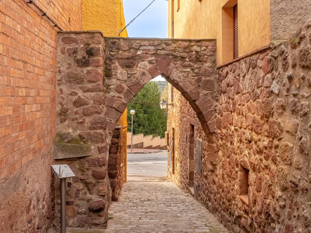 Prades arc ponos