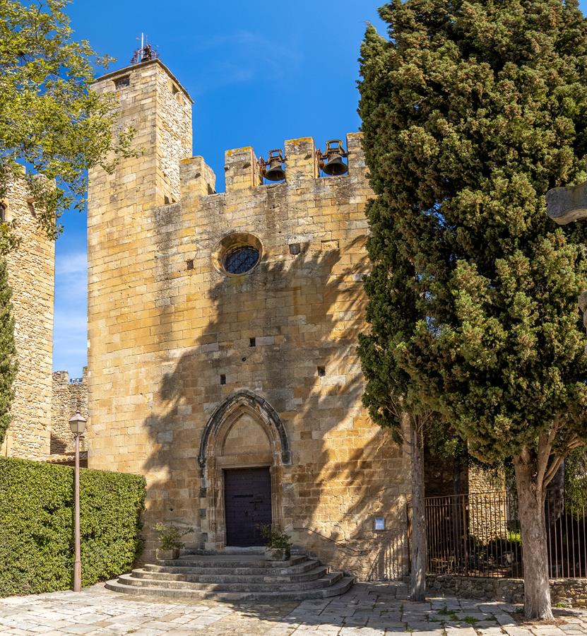 Vulpellac, entre portals gòtics i carrerons empedrats