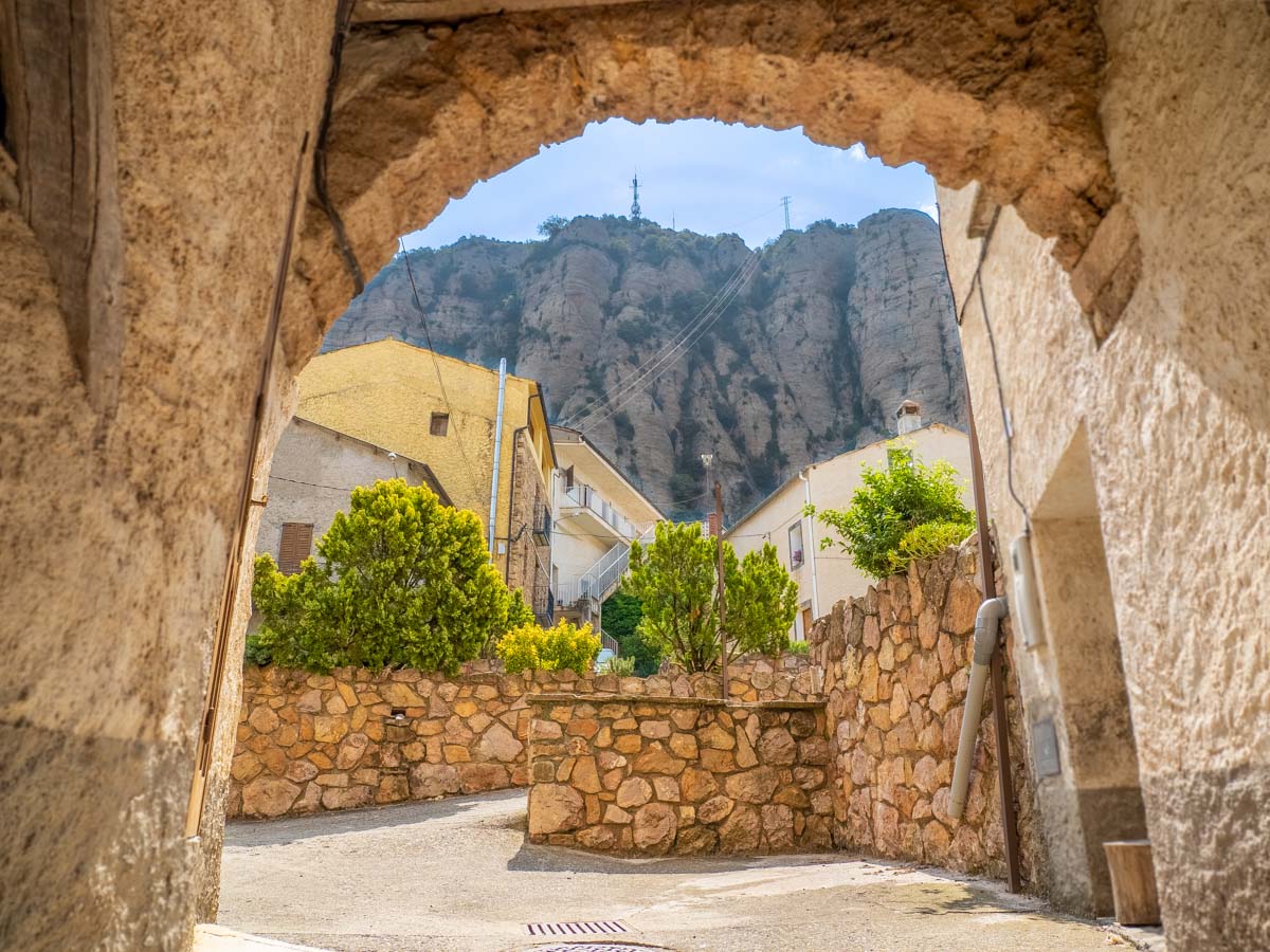 Benavent de la Conca, el poble acollit pel Roc