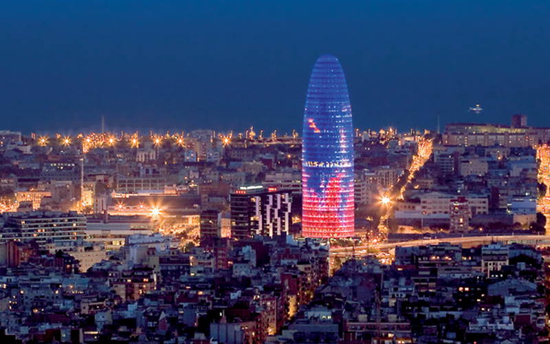 Torre Agbar, l'impactant gratacels barceloní